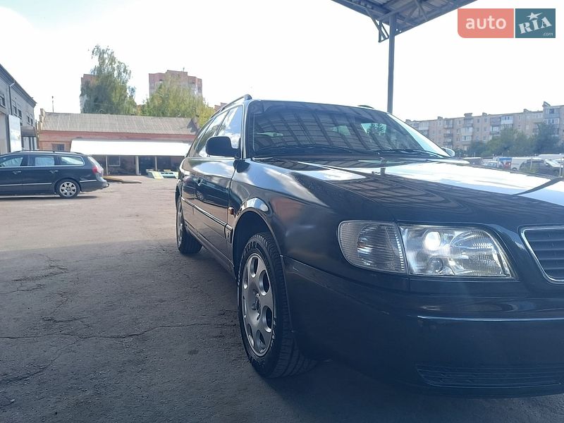 Універсал Audi A6 1996 в Рівному