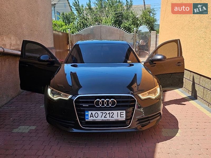 Седан Audi A6 2012 в Тячеве