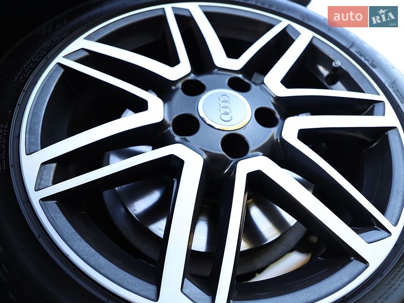 Седан Audi A6 2015 в Дрогобыче