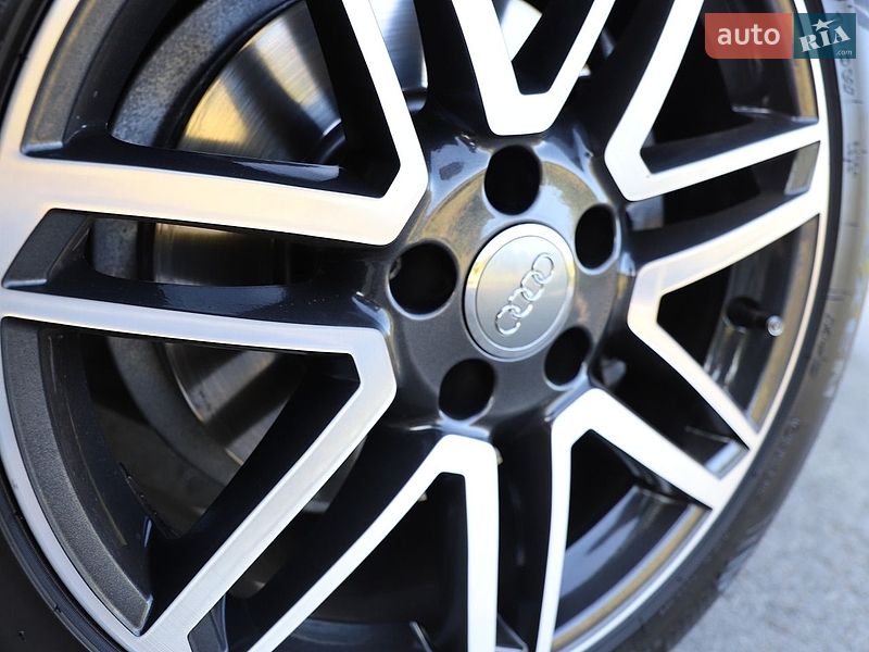 Седан Audi A6 2015 в Дрогобыче