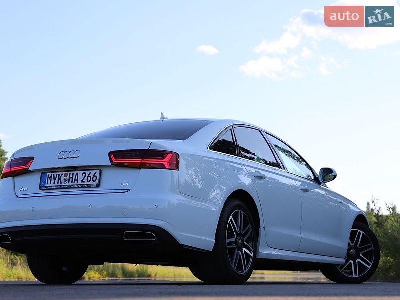 Седан Audi A6 2015 в Дрогобыче