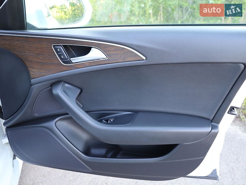 Седан Audi A6 2015 в Дрогобыче