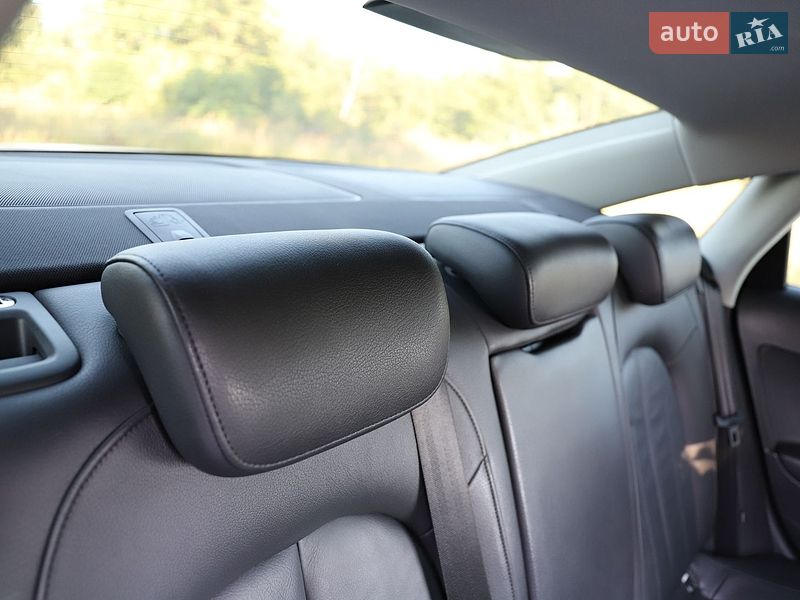 Седан Audi A6 2015 в Дрогобыче