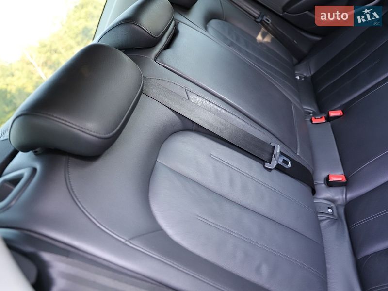 Седан Audi A6 2015 в Дрогобыче