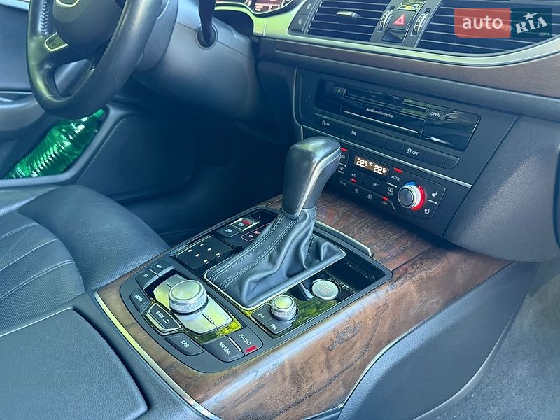 Седан Audi A6 2015 в Хмельницькому
