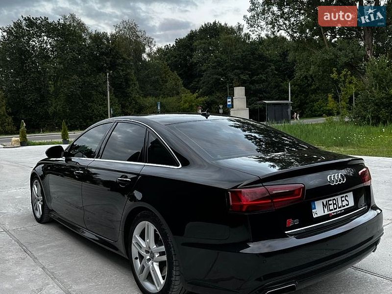 Седан Audi A6 2015 в Новояворівську