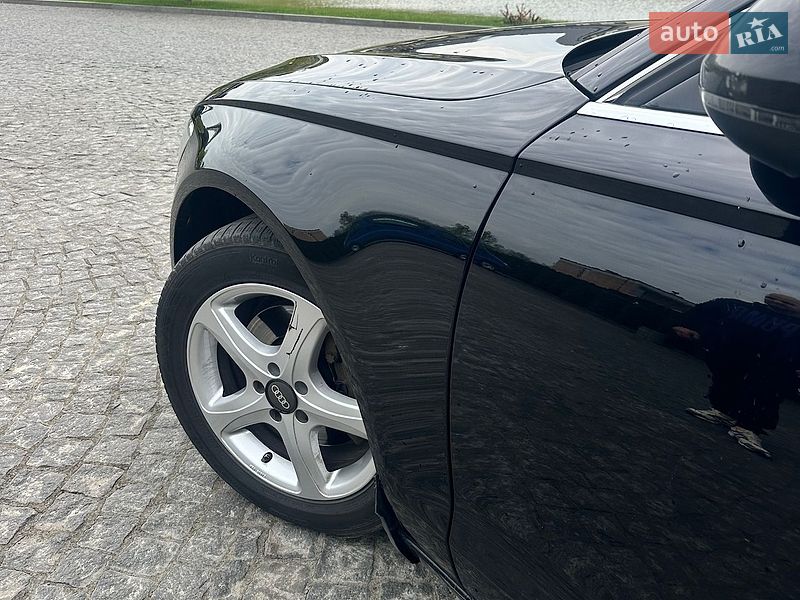 Седан Audi A6 2012 в Жовкві