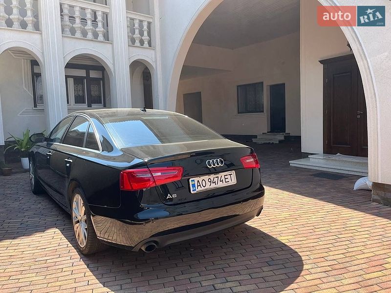Седан Audi A6 2012 в Нижній Апші