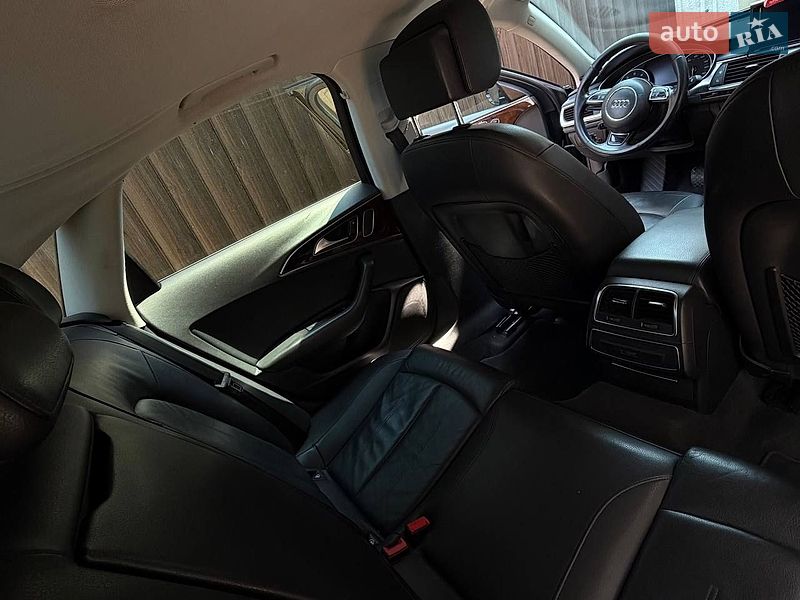 Седан Audi A6 2012 в Нижній Апші