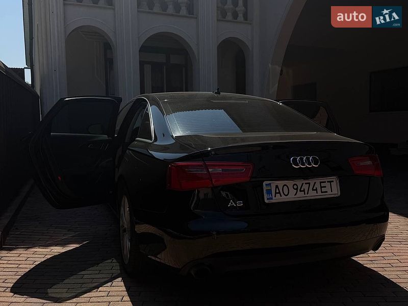 Седан Audi A6 2012 в Нижній Апші