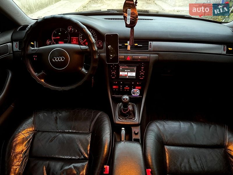 Седан Audi A6 2002 в Бершаді