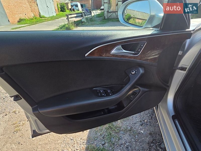 Седан Audi A6 2011 в Лубнах