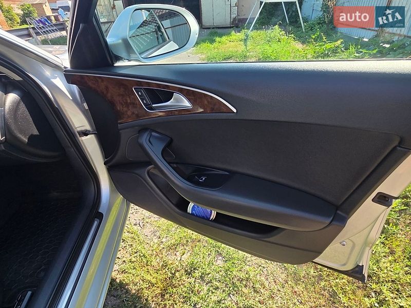 Седан Audi A6 2011 в Лубнах