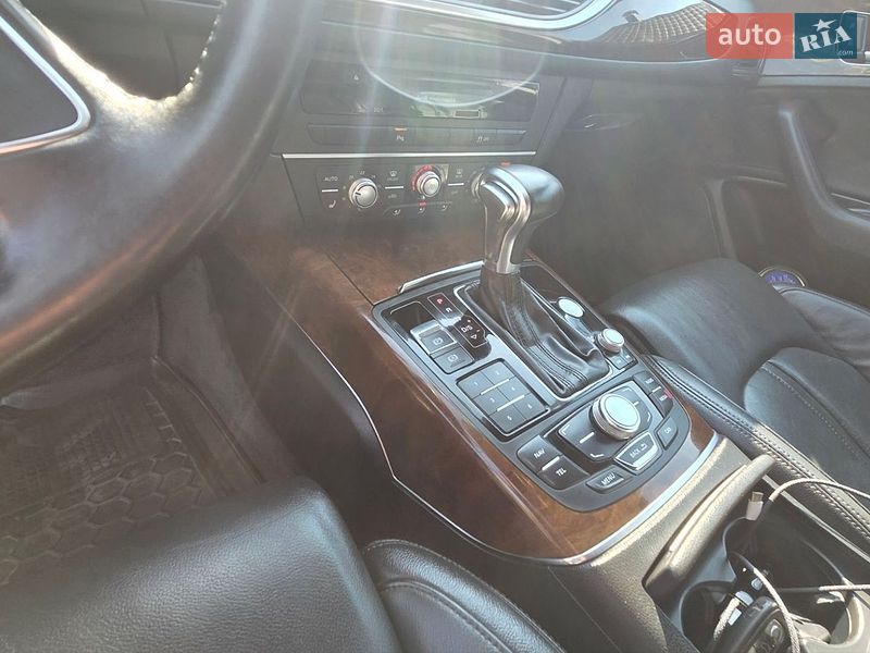Седан Audi A6 2011 в Лубнах