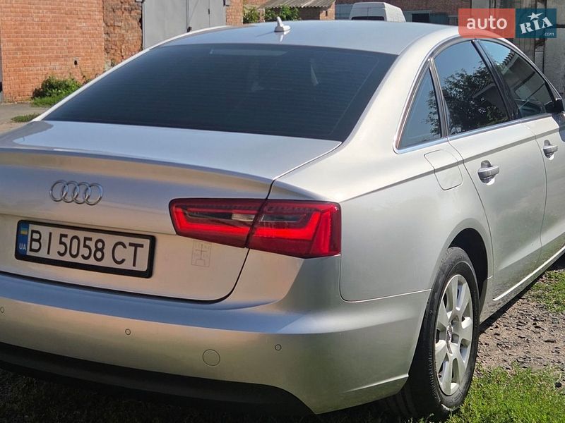 Седан Audi A6 2011 в Лубнах