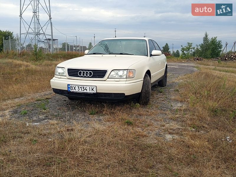 Седан Audi A6 1996 в Зарічному