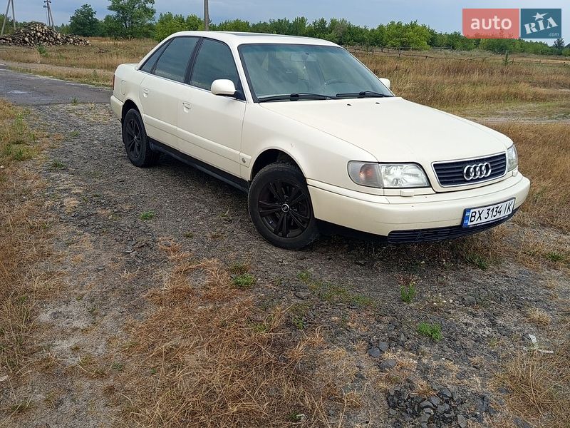 Седан Audi A6 1996 в Зарічному