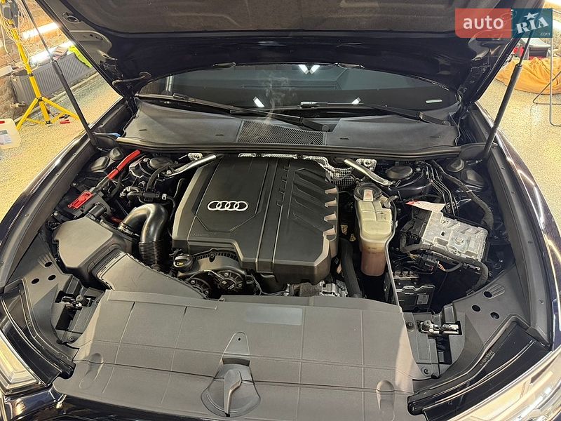 Седан Audi A6 2023 в Кривому Розі