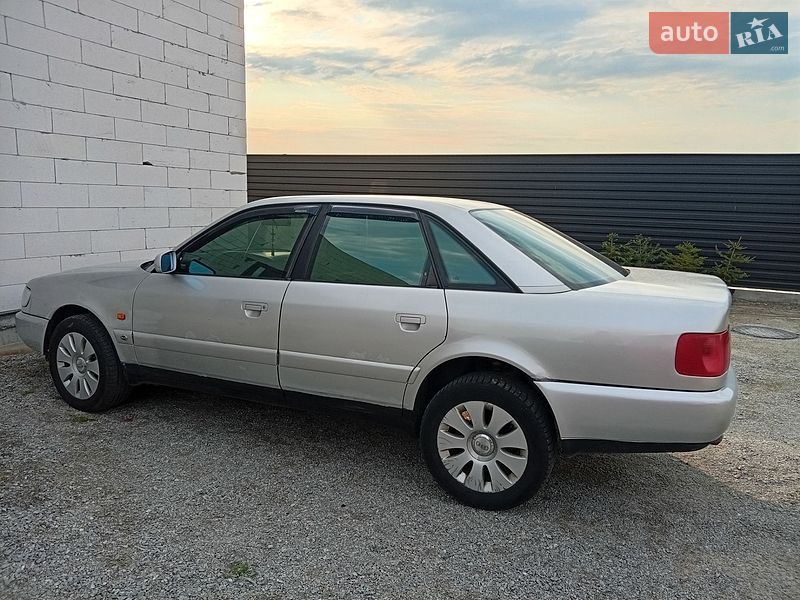 Седан Audi A6 1995 в Житомире