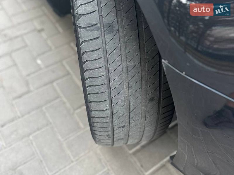 Седан Audi A6 2013 в Рівному