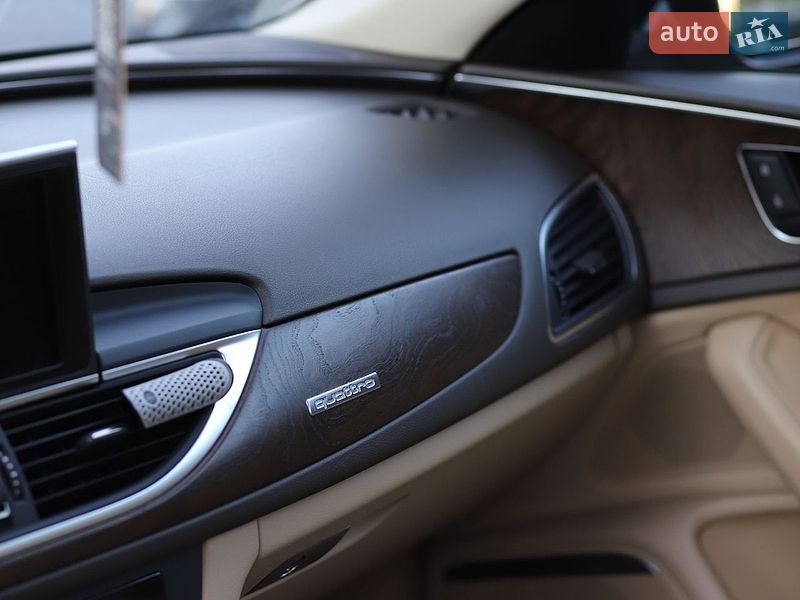 Седан Audi A6 2015 в Рівному