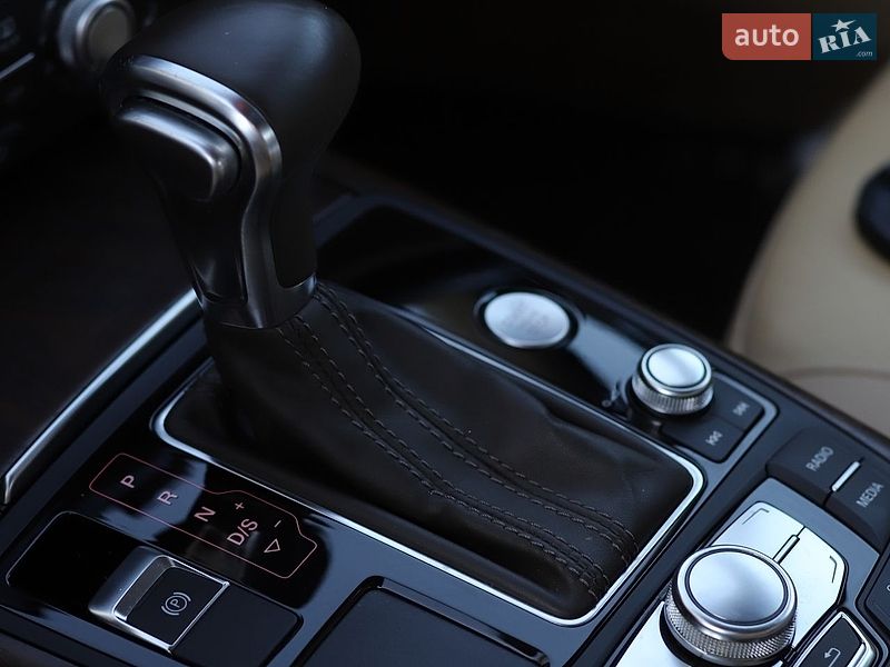 Седан Audi A6 2015 в Рівному