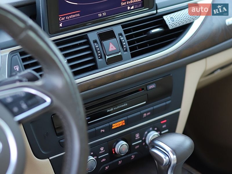 Седан Audi A6 2015 в Рівному