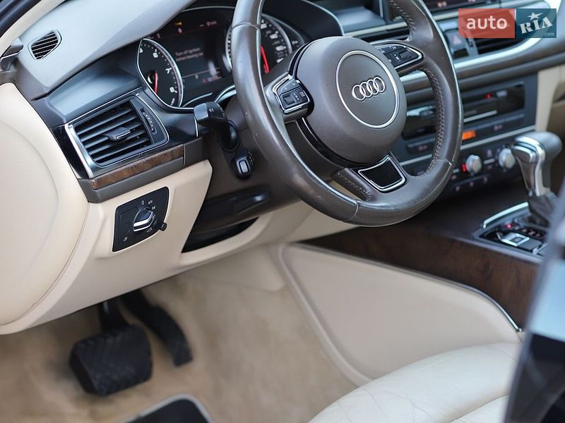 Седан Audi A6 2015 в Рівному