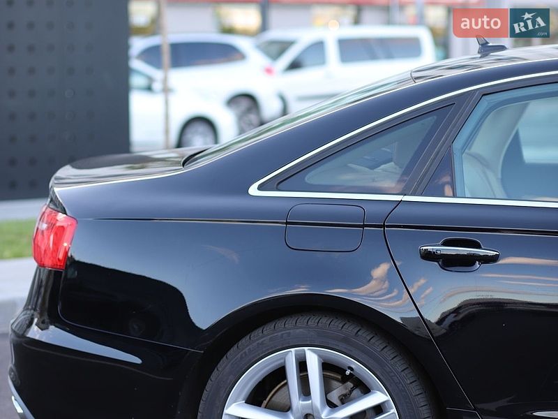 Седан Audi A6 2015 в Рівному