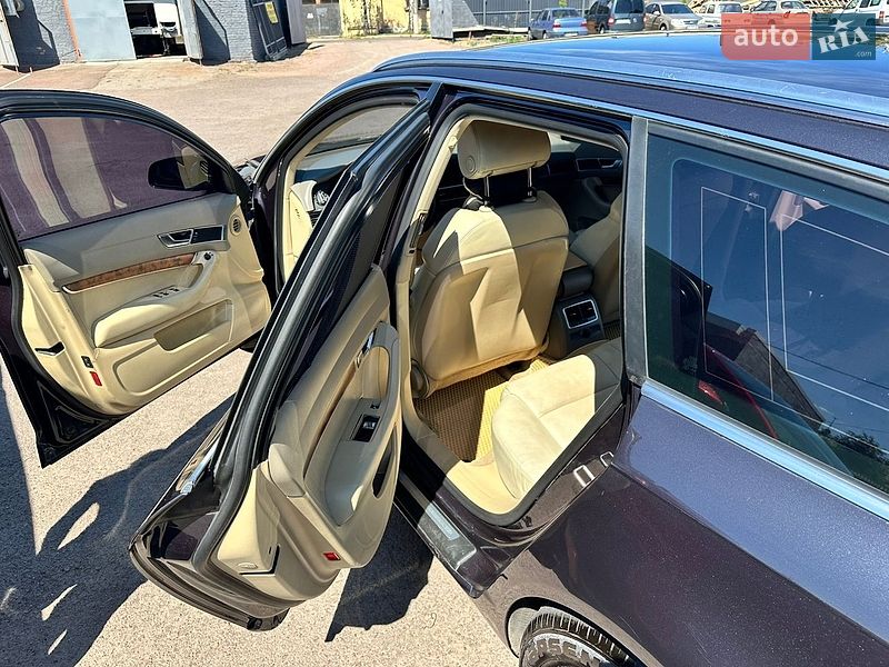 Универсал Audi A6 2005 в Коростене