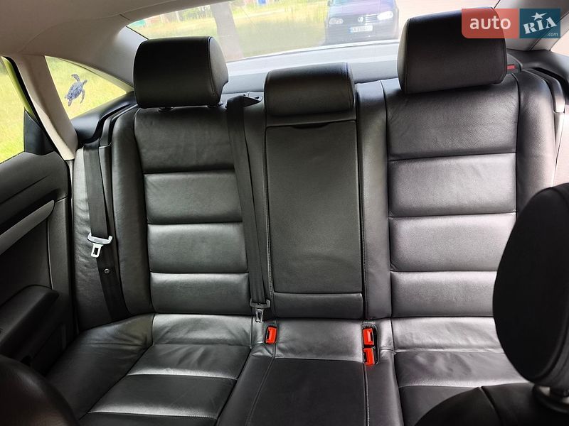 Седан Audi A6 2004 в Києві