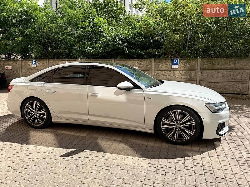 Седан Audi A6 2018 в Ивано-Франковске