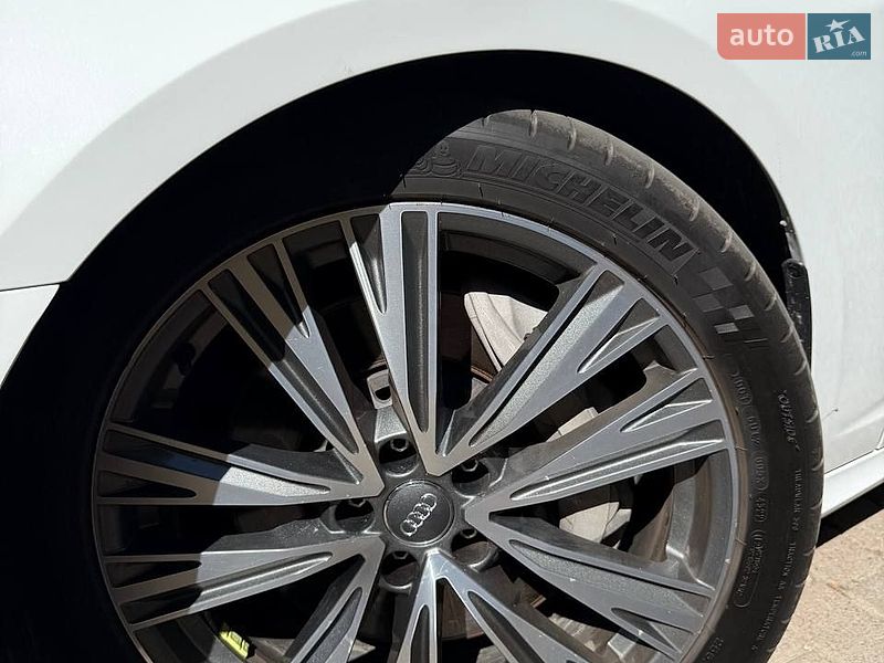 Седан Audi A6 2018 в Ивано-Франковске