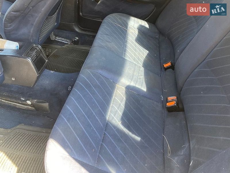 Седан Audi A6 1995 в Остроге фото 9 Седан Audi A6 1995 в Остроге