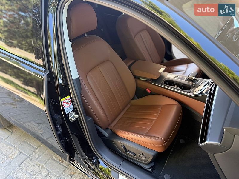 Седан Audi A6 2023 в Дніпрі
