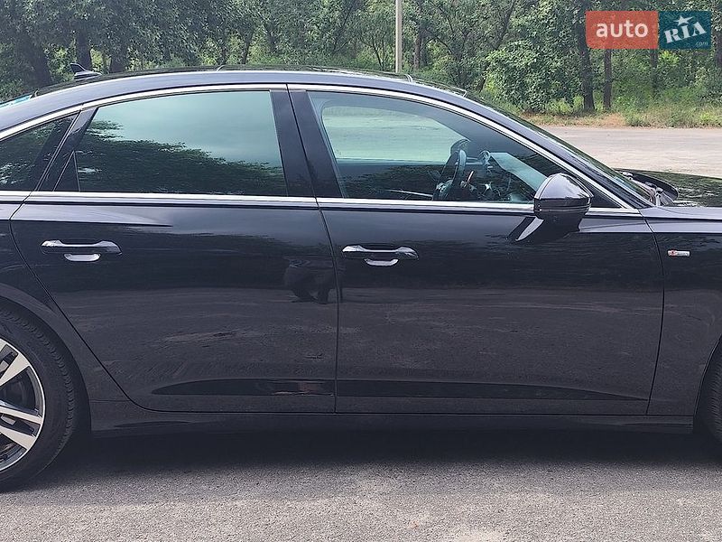 Седан Audi A6 2020 в Киеве