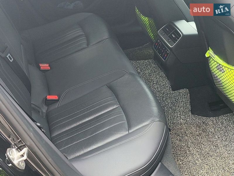 Седан Audi A6 2020 в Киеве