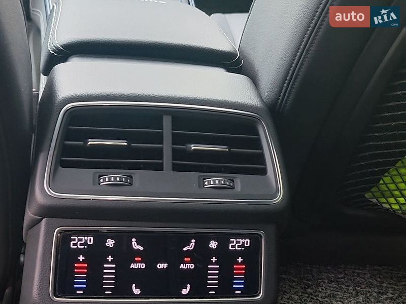 Седан Audi A6 2020 в Киеве