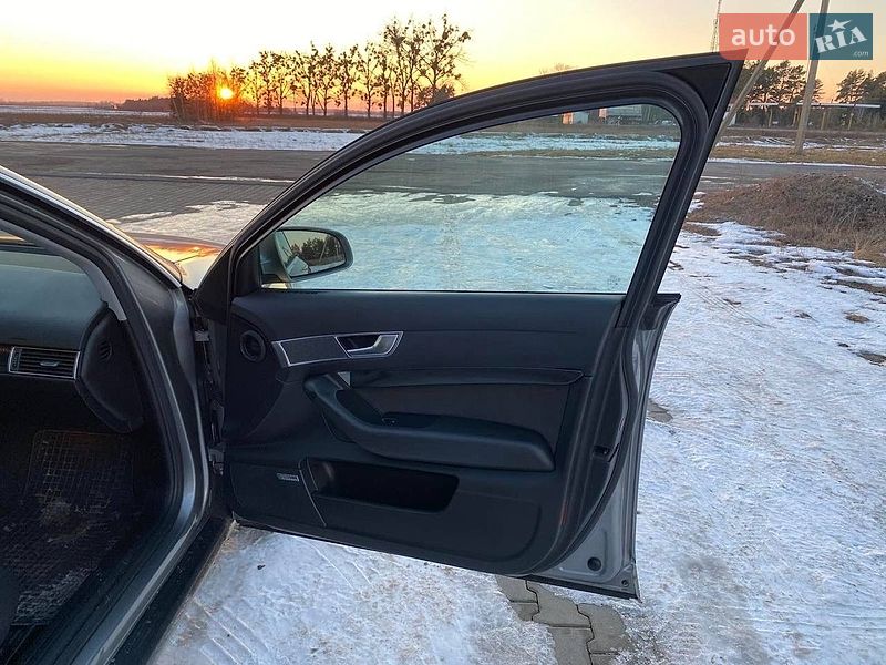 Седан Audi A6 2004 в Ровно