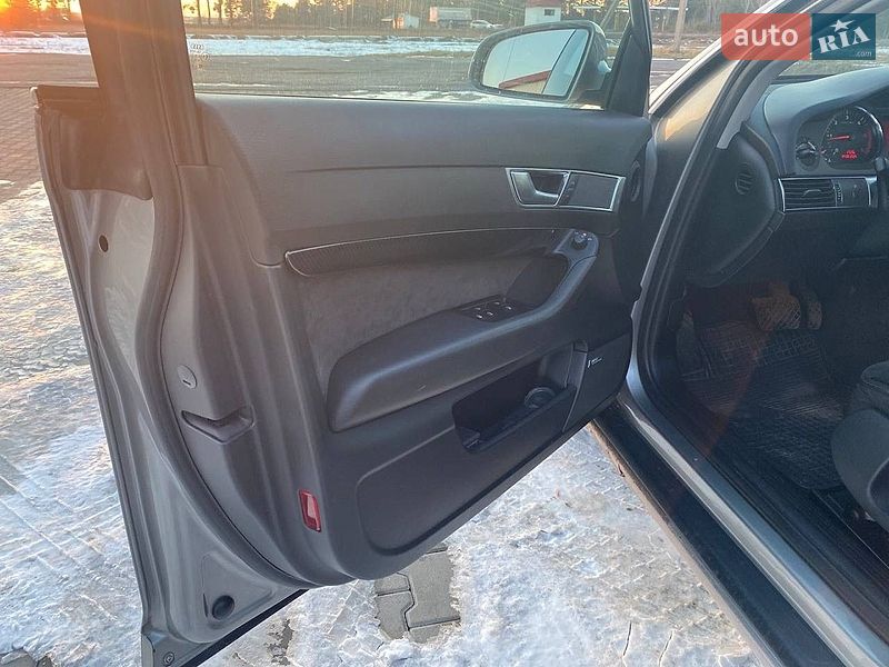 Седан Audi A6 2004 в Ровно