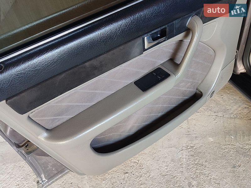 Седан Audi A6 1996 в Ганичах