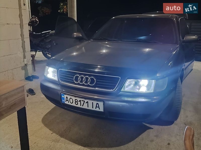 Седан Audi A6 1996 в Ганичах