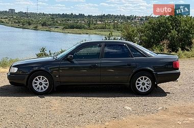 Седан Audi A6 1994 в Кривому Розі