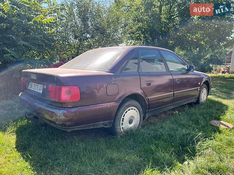Седан Audi A6 1996 в Млинове