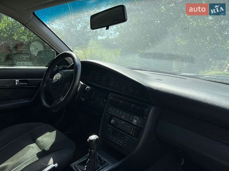 Седан Audi A6 1996 в Млинове