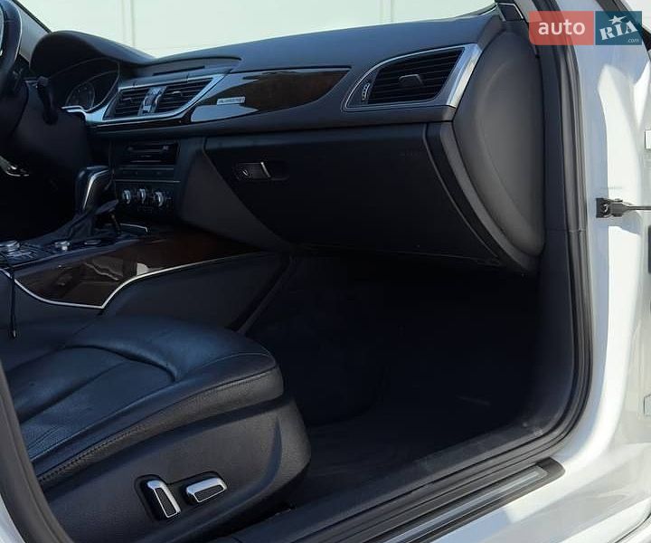 Седан Audi A6 2015 в Киеве