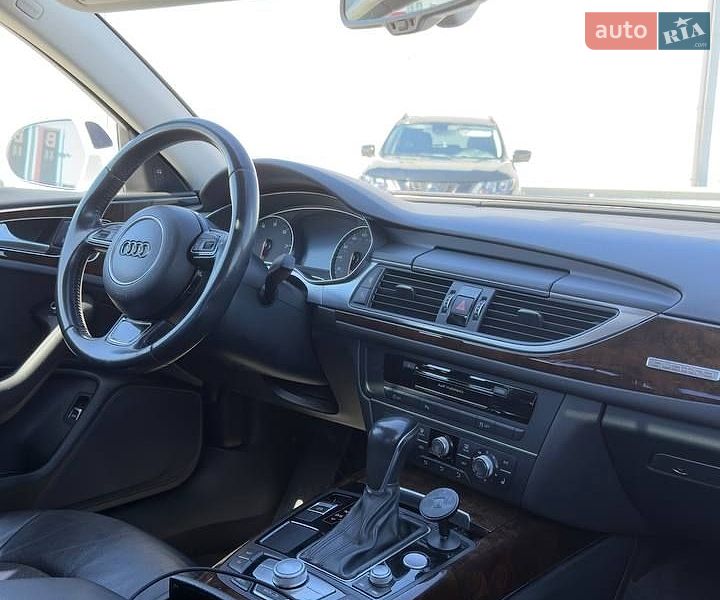 Седан Audi A6 2015 в Киеве
