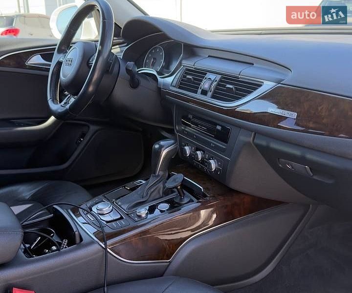 Седан Audi A6 2015 в Киеве