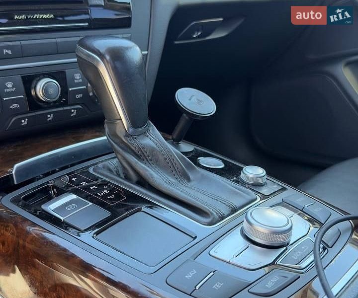 Седан Audi A6 2015 в Киеве