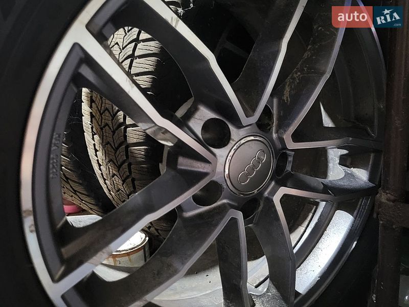 Седан Audi A6 2012 в Мукачево